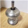 Image 2 : vintage oil lamp base
