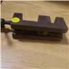 Image 3 : vintage drill press vice