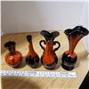 Image 1 : 4 Blue Mountain red vases