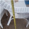Image 7 : 3 piece white wicker patio set
