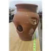 Image 2 : Clay Strawberry Pot