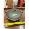 Image 2 : Cast iron pot with lid - made in the USA 12" across