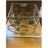 Image 2 : Wrought iron cart - decorative
