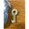 Image 3 : CNR lock and key NOS