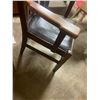 Image 4 : Oak arts and crafts arm chair - all original