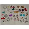 Image 1 : 26 pairs of earrings