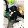 Image 2 : LOT OF MISC PLUSH TOYS