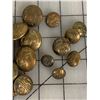 Image 2 : LOT OF CANADIAN MILITARY UNIFORM BUTTONS