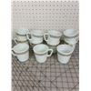 Image 1 : LOT OF VINTAGE PYREX COFFEE MUGS