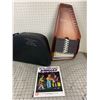 Image 3 : OSCAR SCHMIDT AUTOHARP AND LEARNING  BOOK