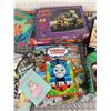 Image 3 : LOT OF PUZZLES GAMES AND BOOKS