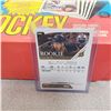 Image 2 : top loaded rookie hockey card and empty vintage sealed wax box 1985