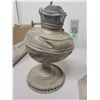 Image 5 : 2 coal oil lamps - one White Flame light Co. Grand Rapids, Michigan