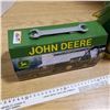 Image 2 : John Deere Lunch Pail and Ice Bucket