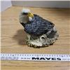 Image 1 : Eagle and Baby Statue