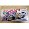 Image 2 : Jeff Gordon #24 Dupont Nascar 1:24 new
