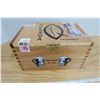 Image 3 : 2 Cigar Boxes Quesada & Queens 5 1/4