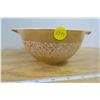 Image 4 : Set of 2 Tan Pyrex Bowls With Flower Pattern