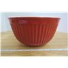 Image 2 : 3 Ceramic Bowls, 2 Red 1 Green