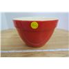Image 8 : 3 Ceramic Bowls, 2 Red 1 Green