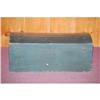 Image 2 : NEW ENGLAND PAINTED DOME TOP BOX - 19TH CENT.