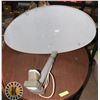 Image 1 : SATELLITE DISH WITH MOUNT