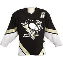 2006-07 Mark Recchi Game Worn Jersey. Drafted i