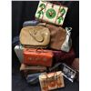 Image 1 : 2 Vintage Lamps and Luggage