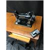 Image 4 : Vintage Singer Sewing Machine and Table