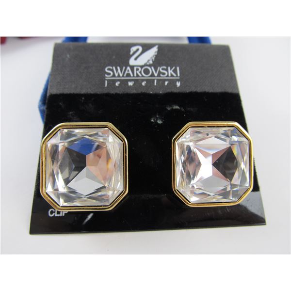 SWAROVSKI FINE FACETED CRYSTAL IN GOLD TONE CLIP EARRINGS 1" W/L XLNT COND