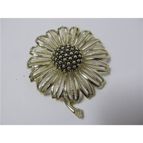 SARAH COVENTRY ATTRACTIVE FLOWER SILVER TONE CIRCULAR PIN 3" T XLNT COND