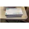 Image 2 : 9 BOXES ULINE ALOW NITRILE GLOVES EXAM GRADE SIZE SMALL