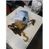 Image 1 : 1 TON CHAIN HOIST AND NORTH FALL PROTECTION EQUIPMENT