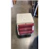 Image 2 : 2 BLITZ STACK AND STORE CUBBIES