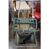 Image 2 : 2 WHEEL GARDEN TOOL CART