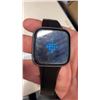 Image 3 : Fitbit versa 2 smart watch with charger tested and working