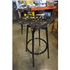 Image 3 : 2 BLACK METAL SWIVEL BAR STOOLS