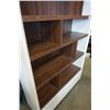 Image 2 : MODERN WHITE BOOKSHELF