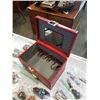 Image 2 : JEWELRY BOX WITH CONTENTS