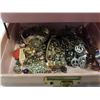 Image 8 : 2 JEWELRY BOXES WITH CONTENTS