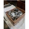 Image 1 : 150 PAIRS OF NEW EARRINGS