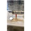 Image 2 : 2 OHAUS SCALES