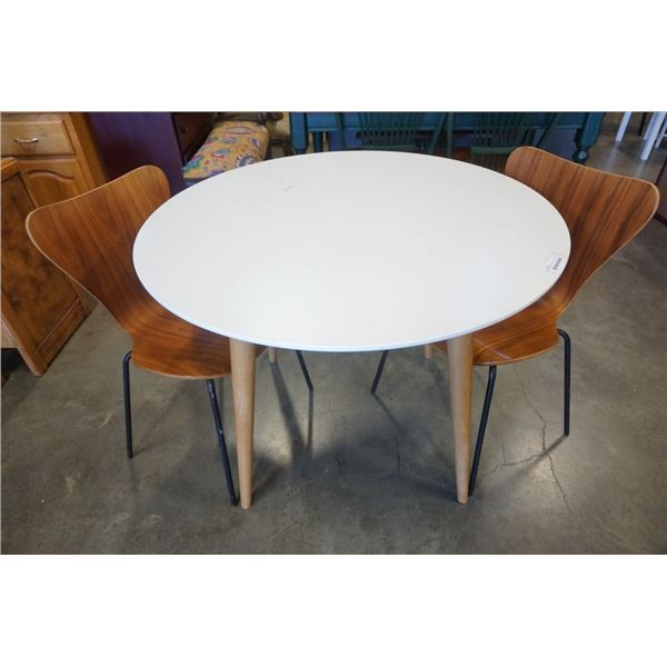 MODERN WHITE ROUND DINING TABLE WITH 2 BENTWOOD CHAIRS