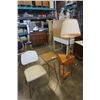 Image 1 : MAPLE DROPSIDE ENDTABLE LAMP AND VINTAGE TLEPHONE BENCH