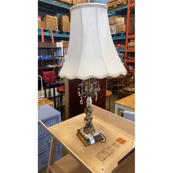 BRASS AND MARBLE FIGURAL TABLE LAMP WITH PENDENTS