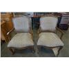 Image 1 : 2 OVERSIZED ACCENT CHAIRS