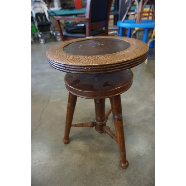 VINTAGE WOOD PIANO STOOL