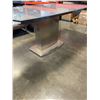 Image 2 : MODERN GLASSTOP DINING TABLE