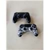 Image 1 : 2 PS4 CONTROLLERS - WORKING