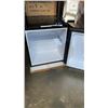 Image 3 : NEW INSIGNIA 1.7 CU FT MINI FRIDGE